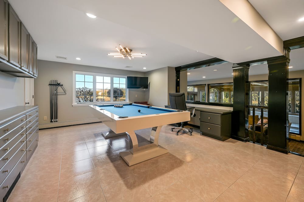 Photo of Others in East Setauket