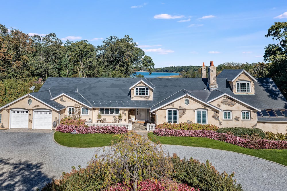 Photo of Others in East Setauket