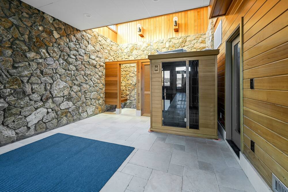 Photo of Others in East Setauket