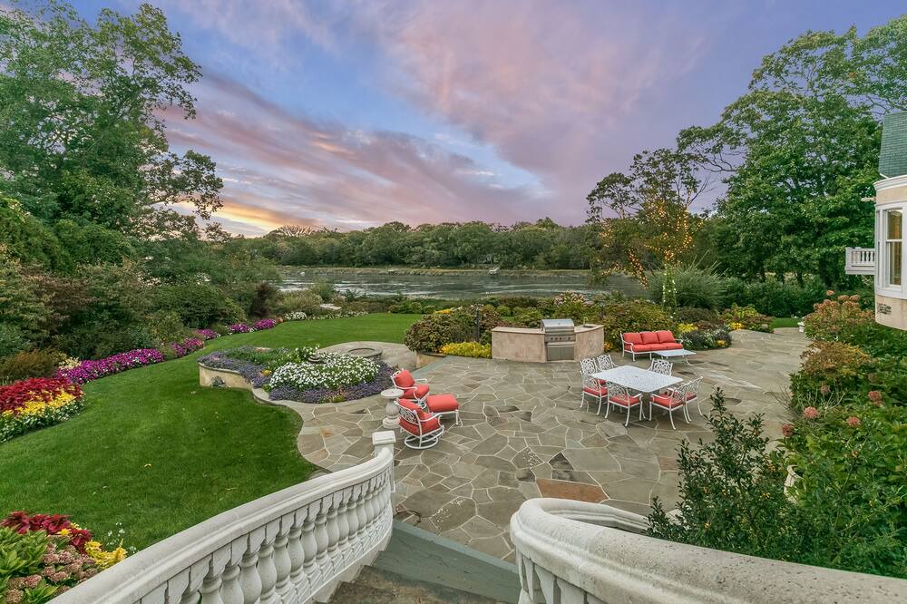 Photo of Outdoor in East Setauket