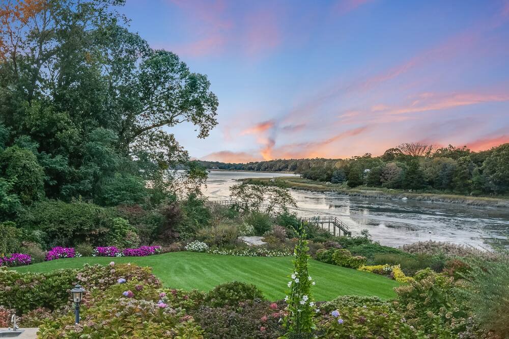 Photo of Outdoor in East Setauket