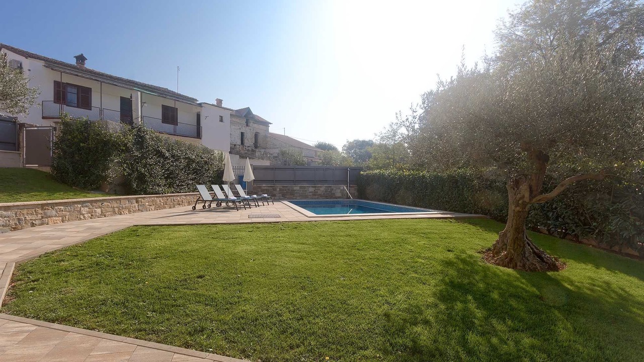Photo of Outdoor in Skropeti
