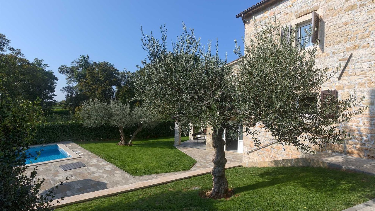 Photo of Outdoor in Skropeti