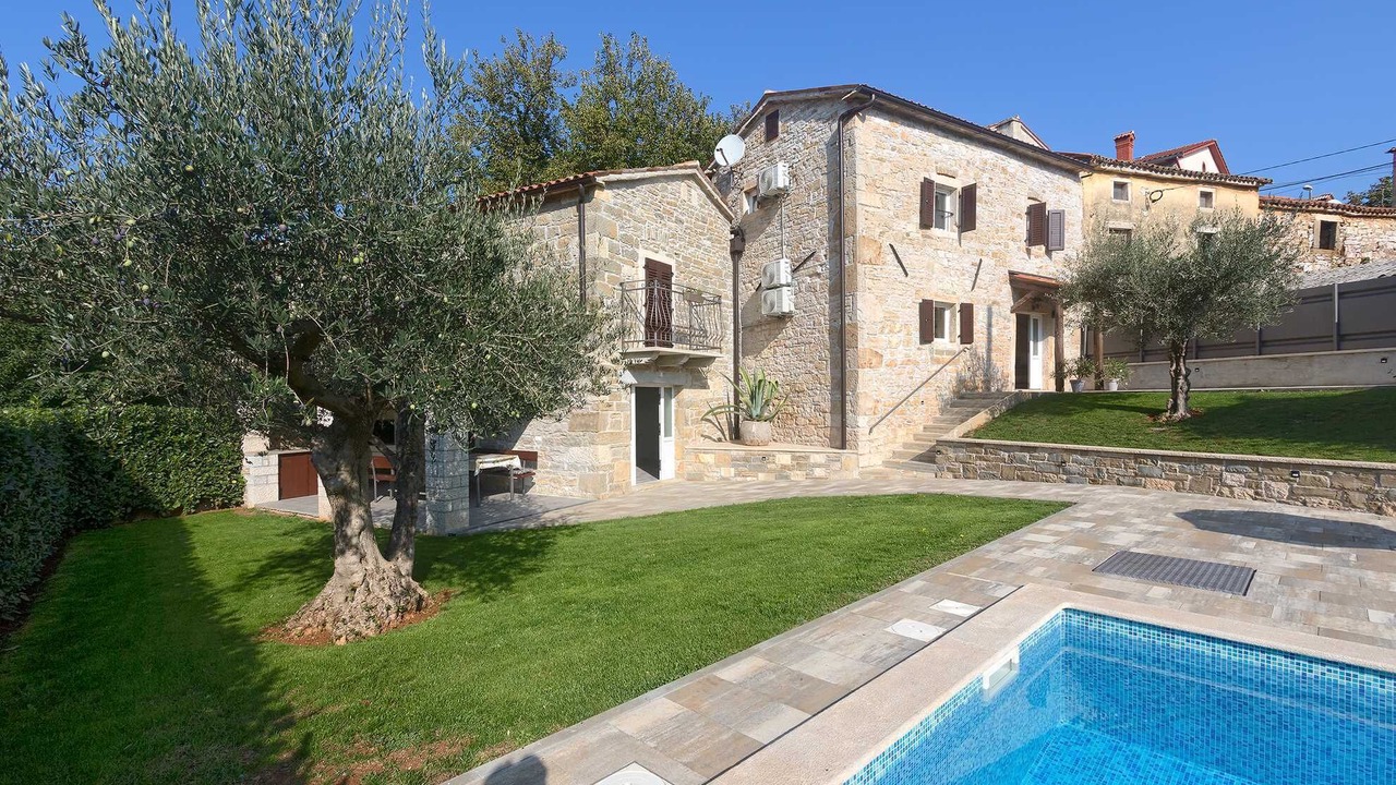 Photo of Outdoor in Skropeti