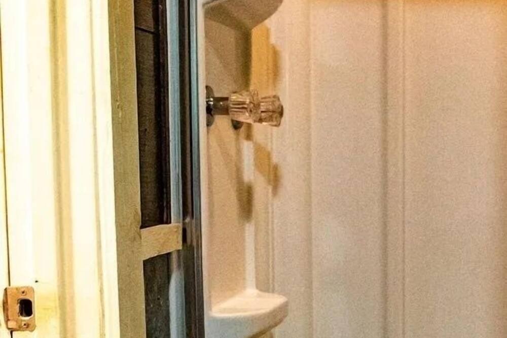 Photo of Bathroom in Lindale