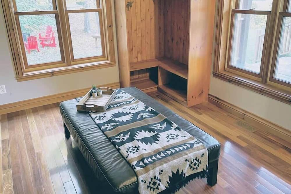Photo of Bedroom in Sainte-Ann-des-Lacs