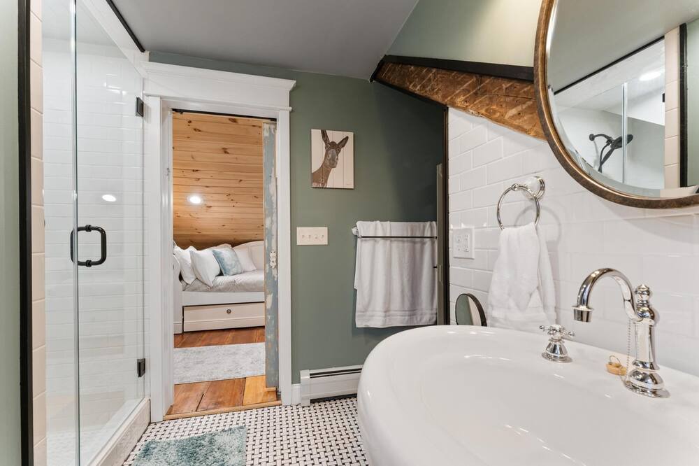 Photo of Bathroom in Chester Depot
