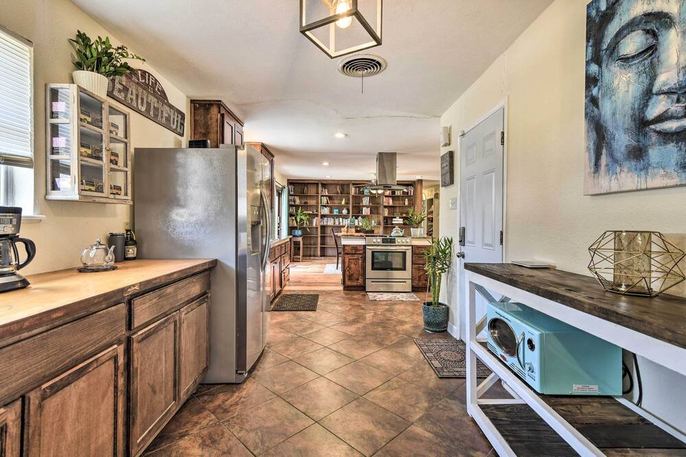 Photo of Kitchen in Handley