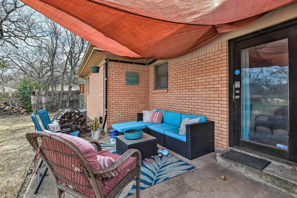 Photo of Outdoor in Handley