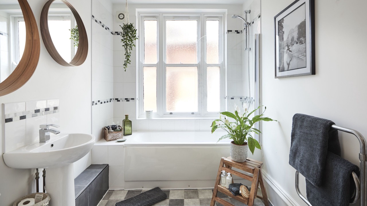 Photo of Livingroom in Dudley