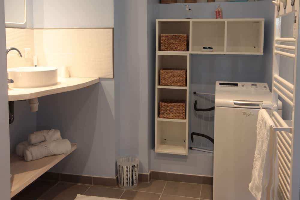 Photo of Bathroom in Guiclan