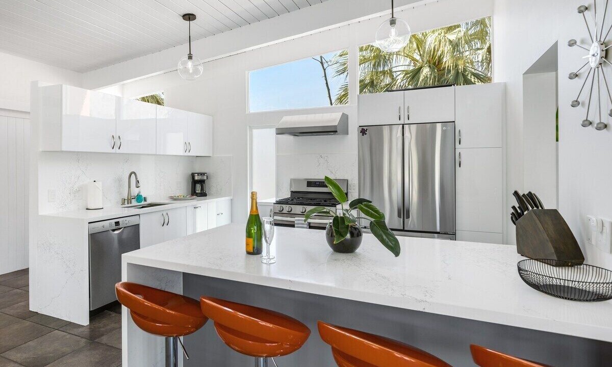 Photo of Kitchen in Racquet Club Estates