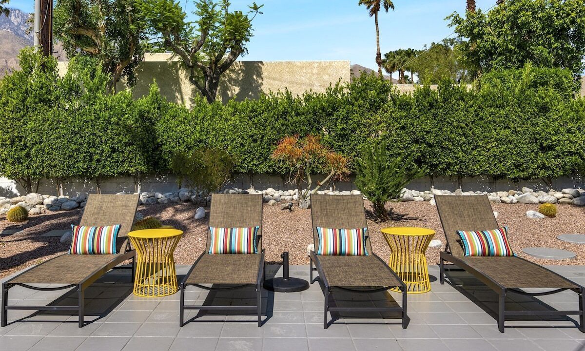 Photo of Patio Balcony in Racquet Club Estates