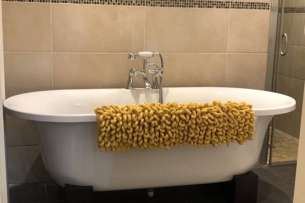 Photo of Bathroom in Matlock Bath