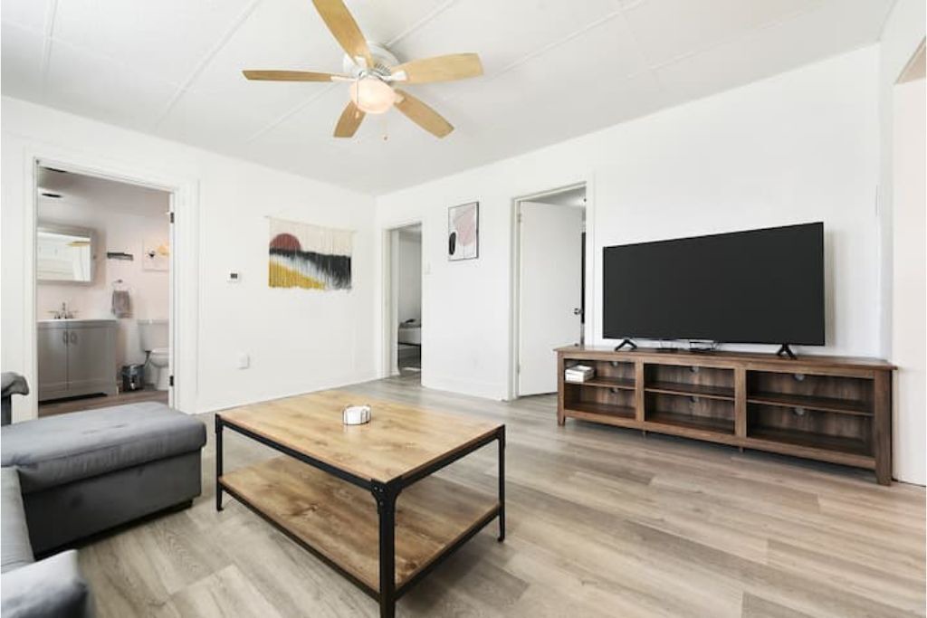 Photo of Livingroom in Brighton Heights