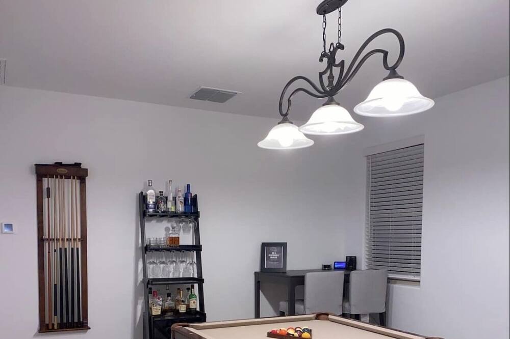 Photo of Bedroom in Sunset Farms
