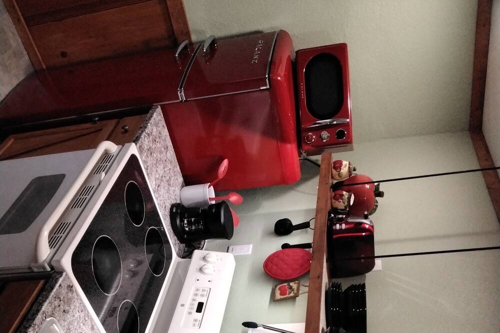 Photo of Kitchen in Rockaway Beach