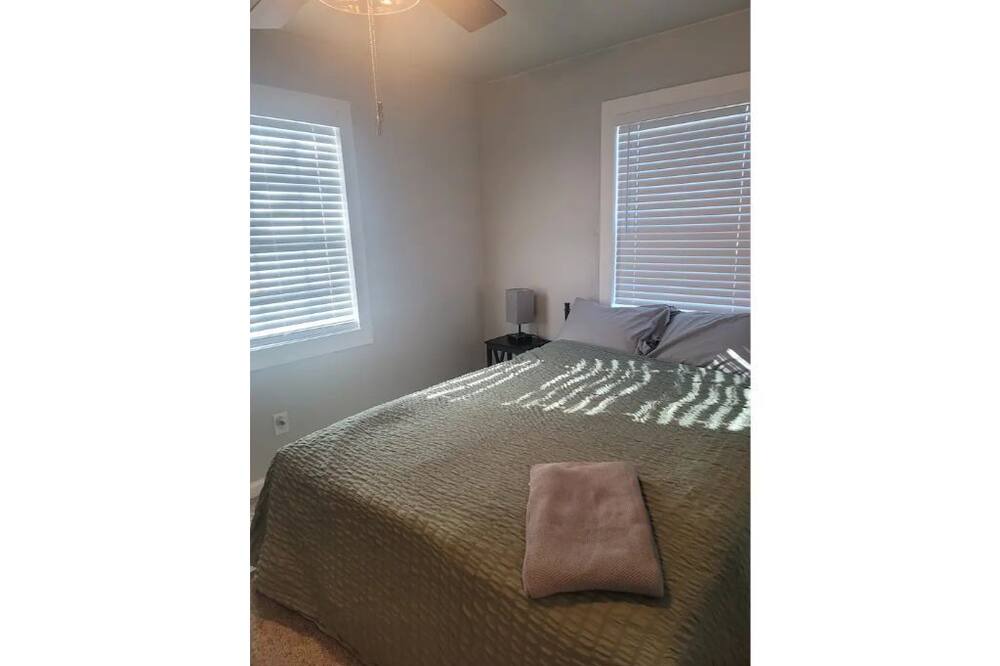 Photo of Bedroom in Sallisaw