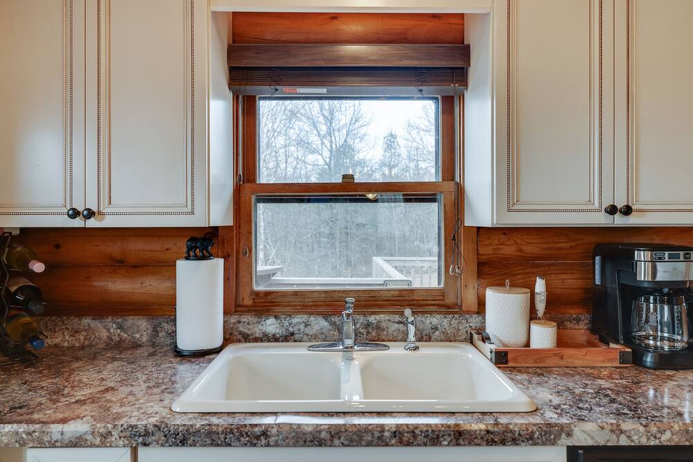 Photo of Bathroom in Mount Pocahontas