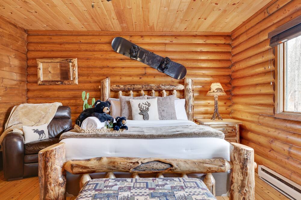 Photo of Bedroom in Mount Pocahontas