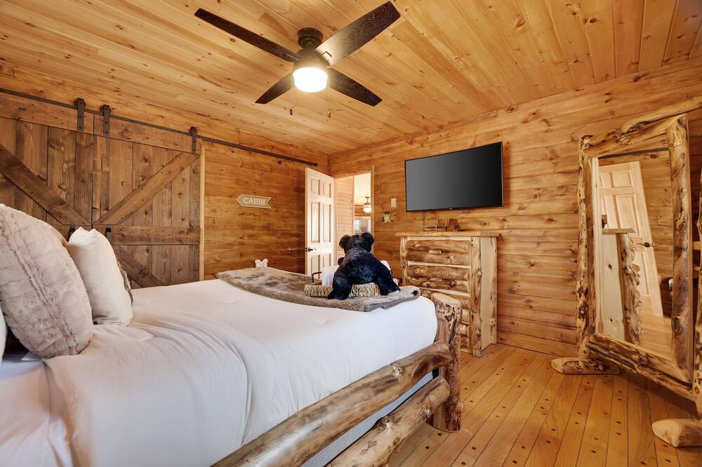 Photo of Bedroom in Mount Pocahontas