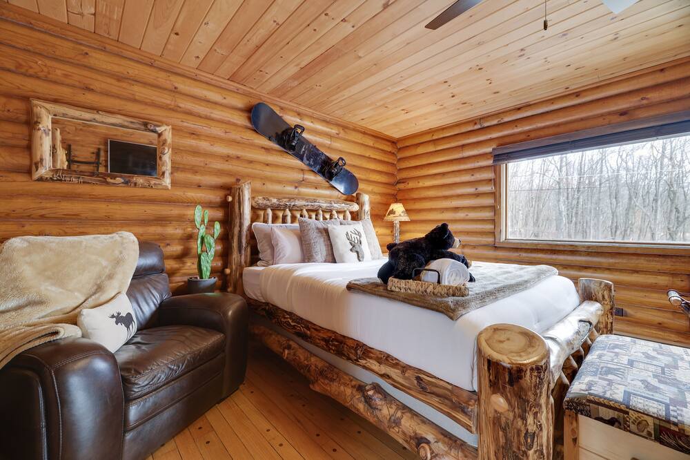 Photo of Bedroom in Mount Pocahontas