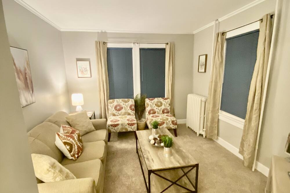 Photo of Livingroom in Middletown
