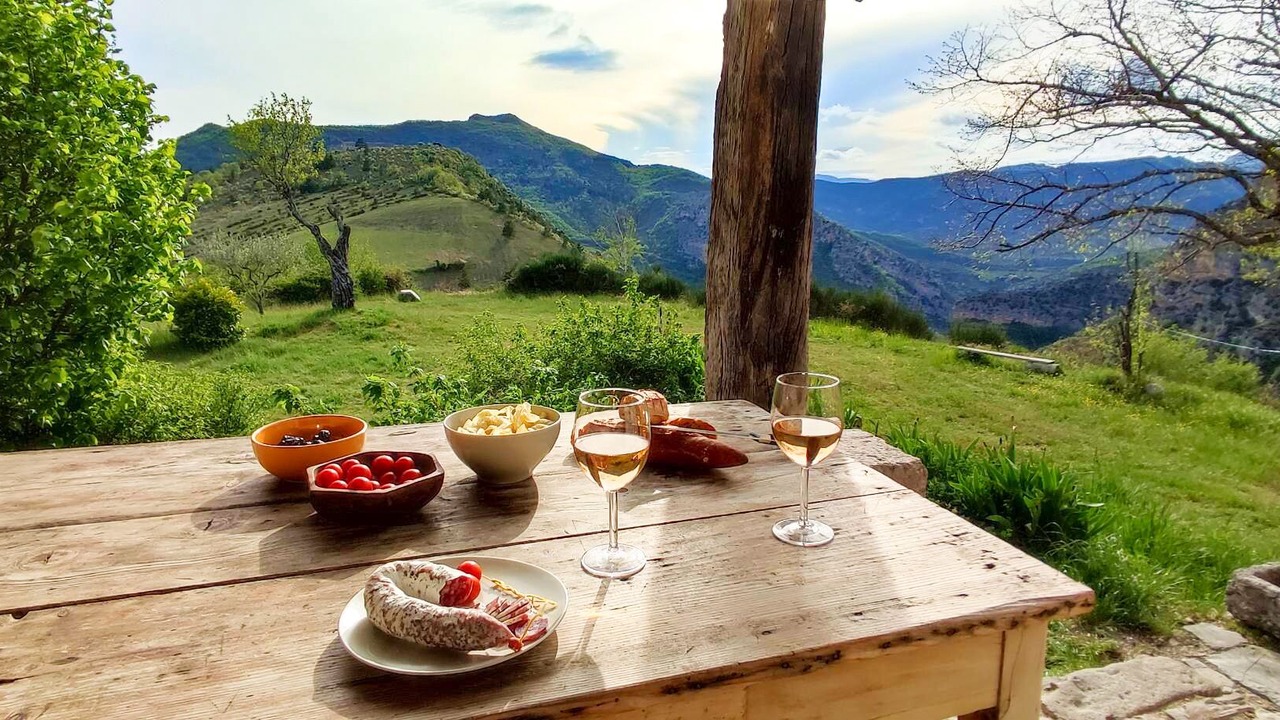 Photo of Outdoor in Saint-May