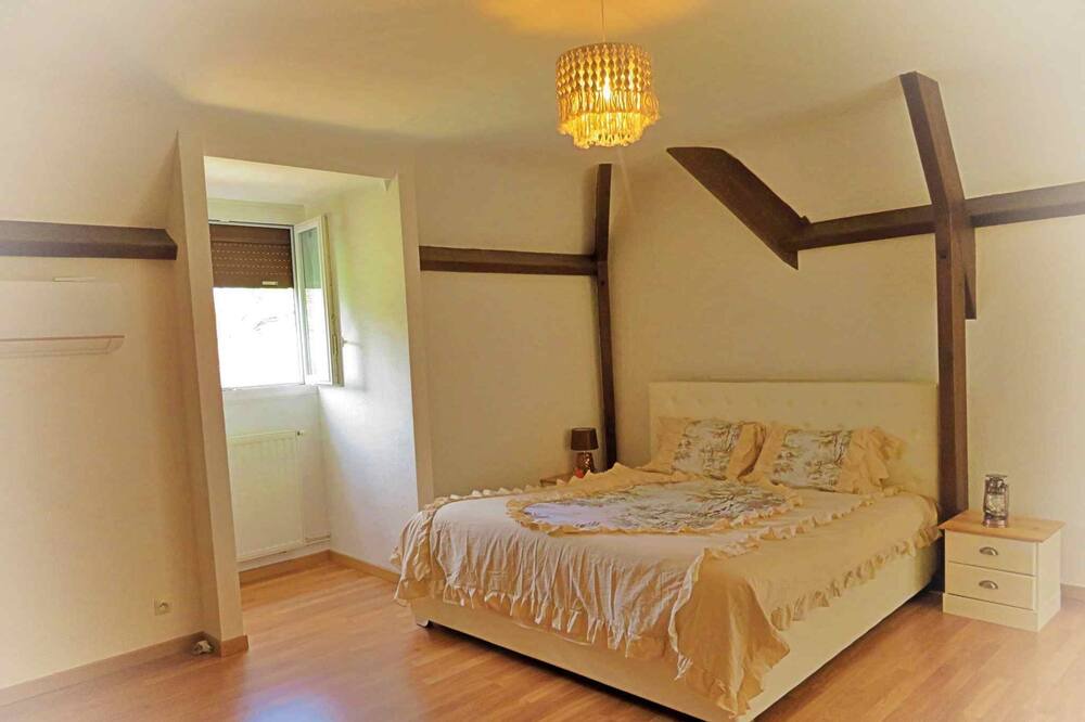 Photo of Bedroom in Gensac