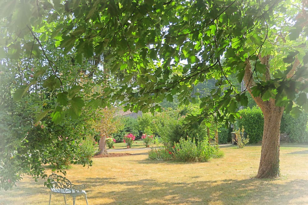 Photo of Outdoor in Gensac