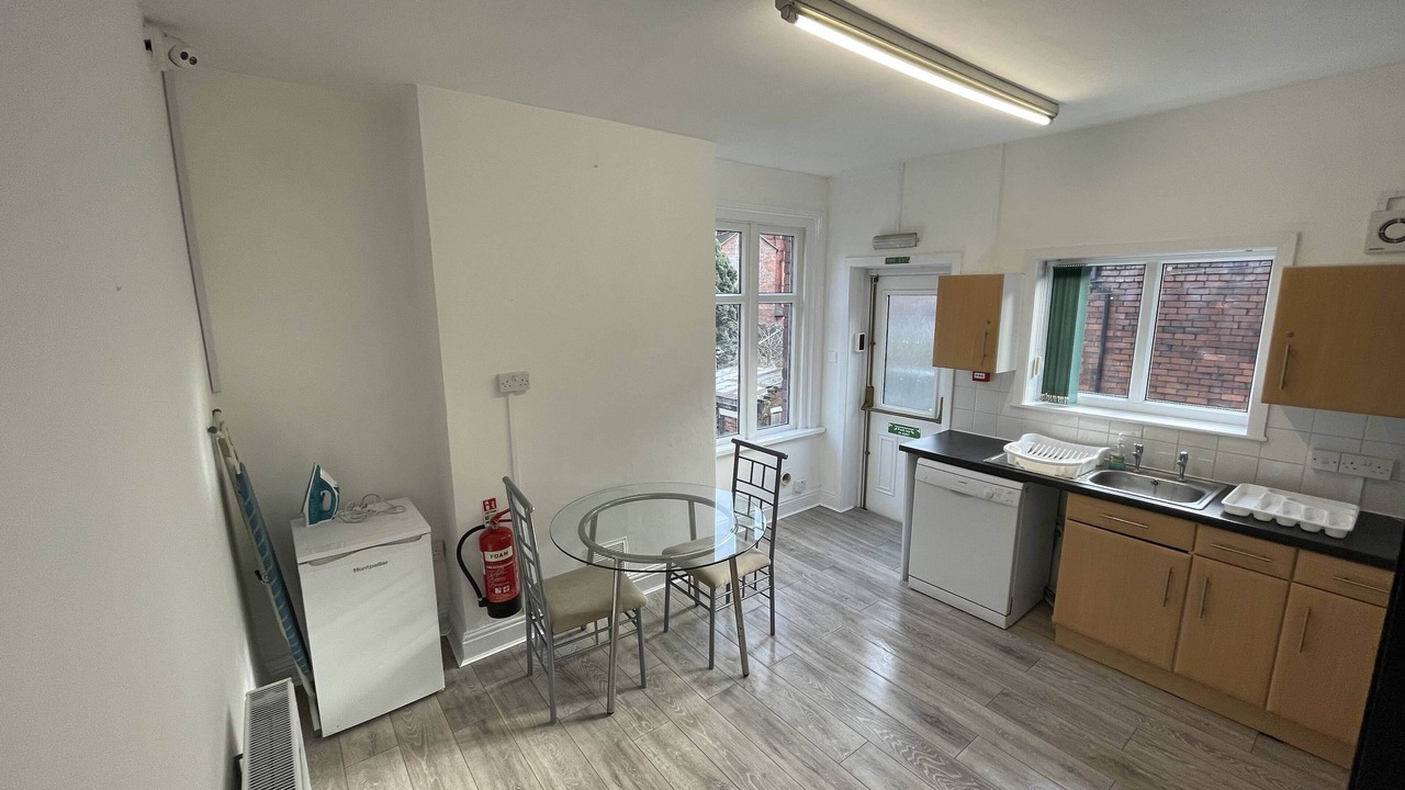 Photo of Kitchen in Newcastle-Under-Lyme