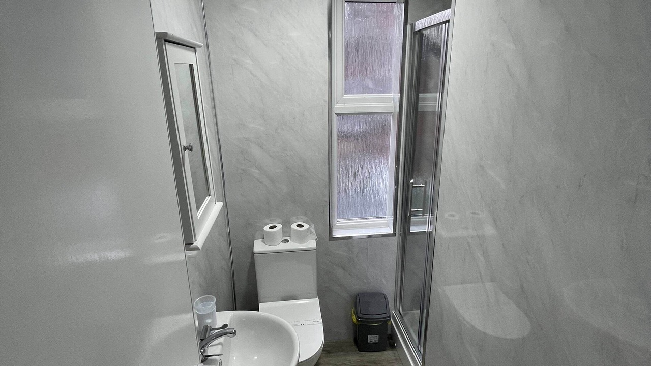 Photo of Bathroom in Newcastle-Under-Lyme