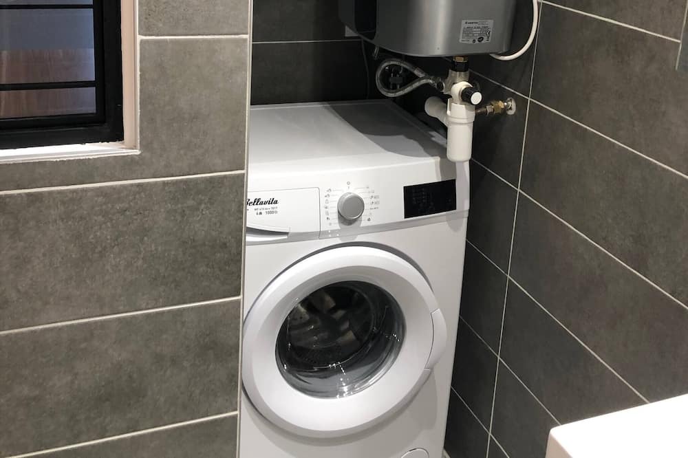 Photo of Bathroom in Montlhery