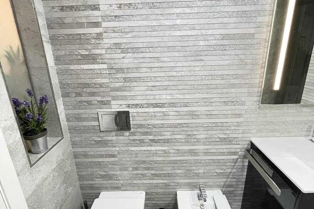 Photo of Bathroom in Barrio del Carmen