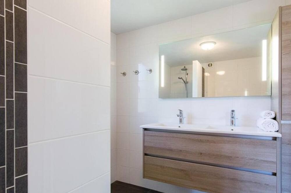 Photo of Bathroom in Daumazan-sur-Arize