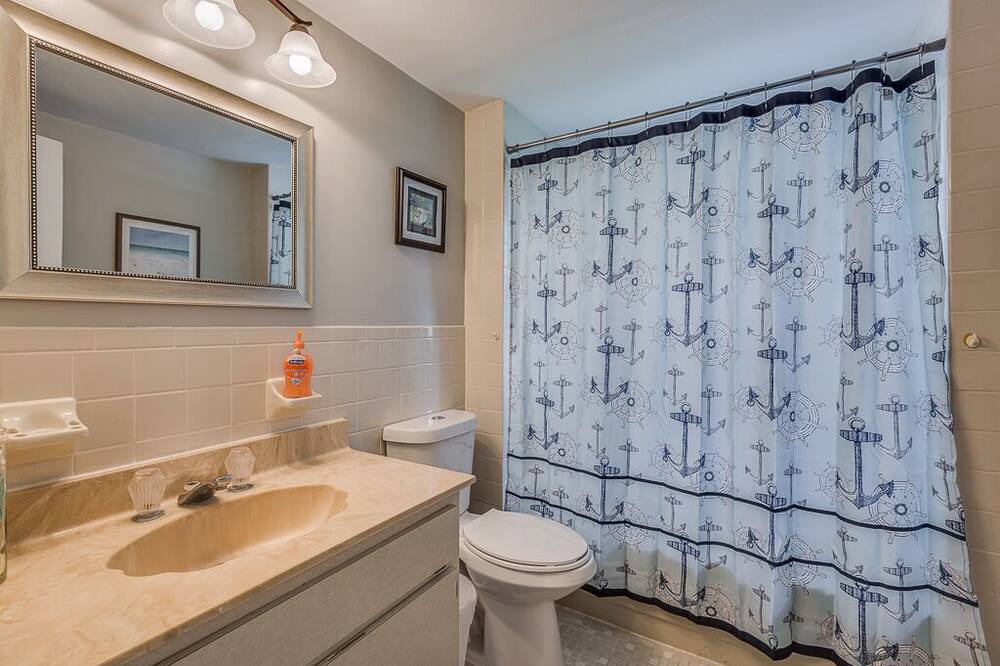Photo of Bathroom in Sea Ranch On The Gulf