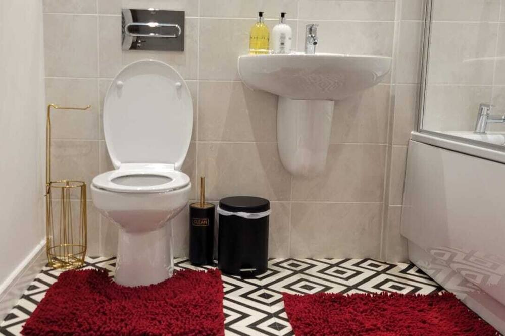 Photo of Others in West Thurrock