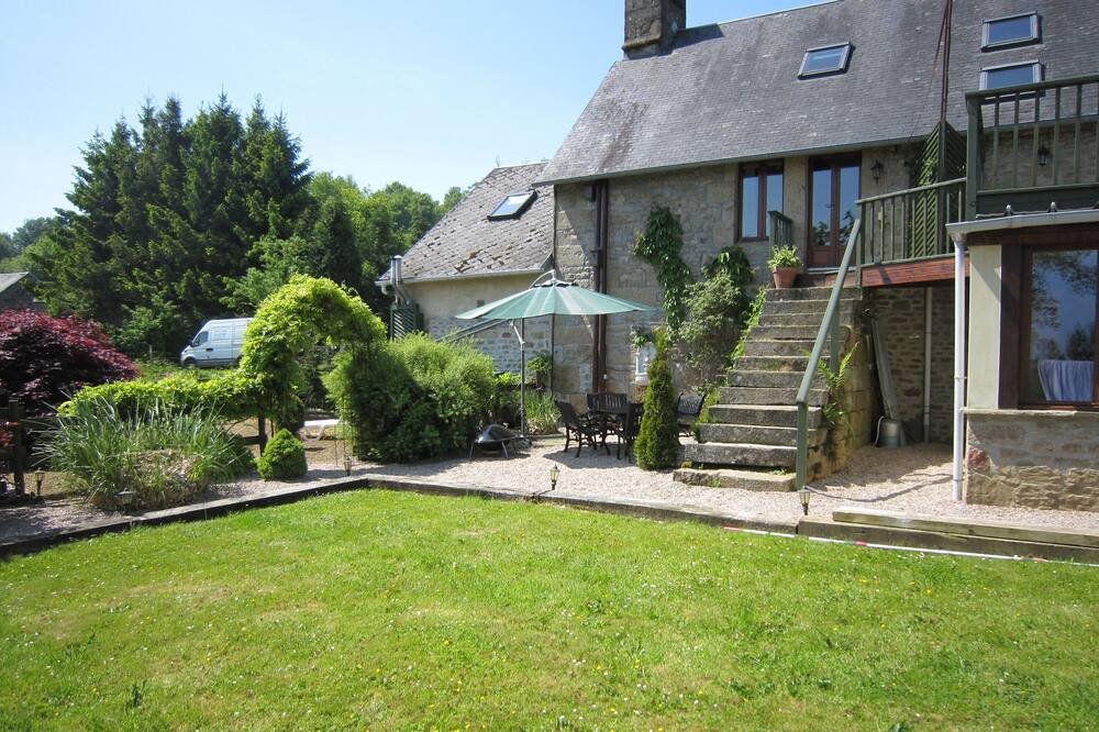 Photo of Others in Coulouvray-Boisbenatre