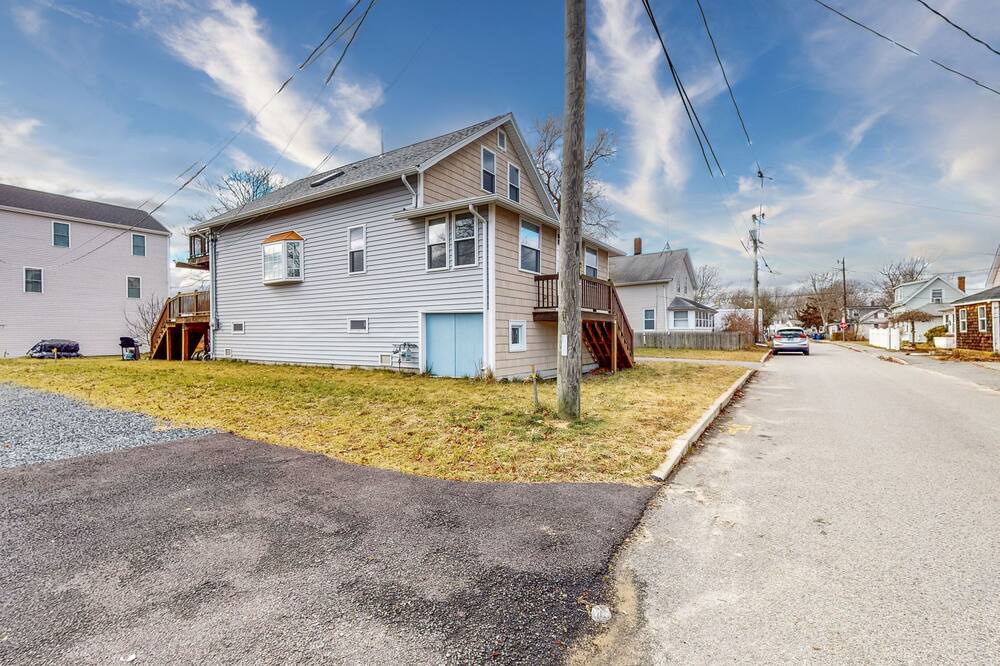 Photo of Others in Onset