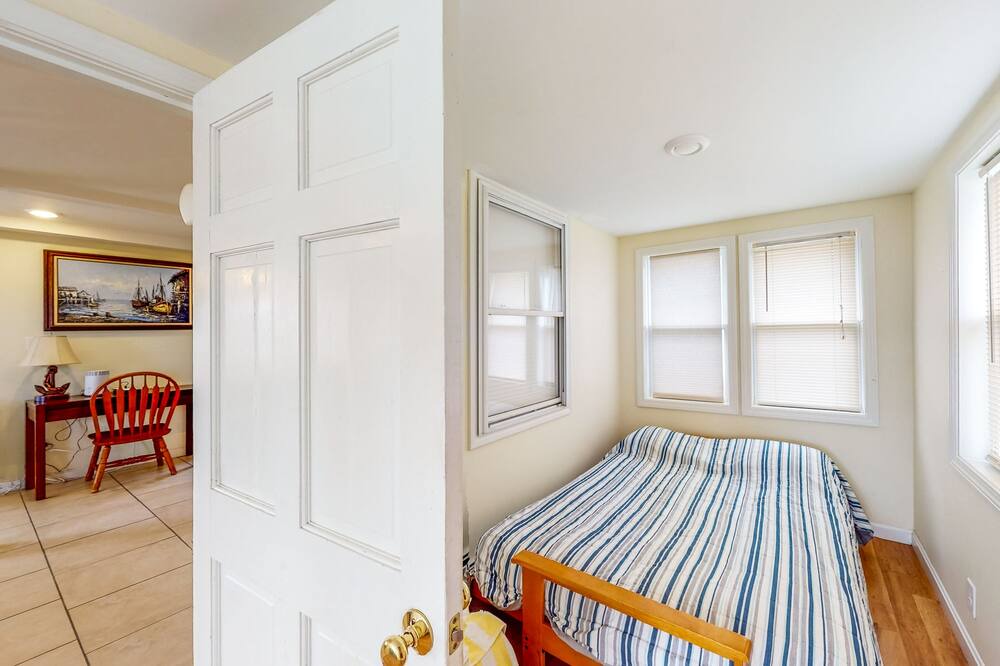 Photo of Others in Onset