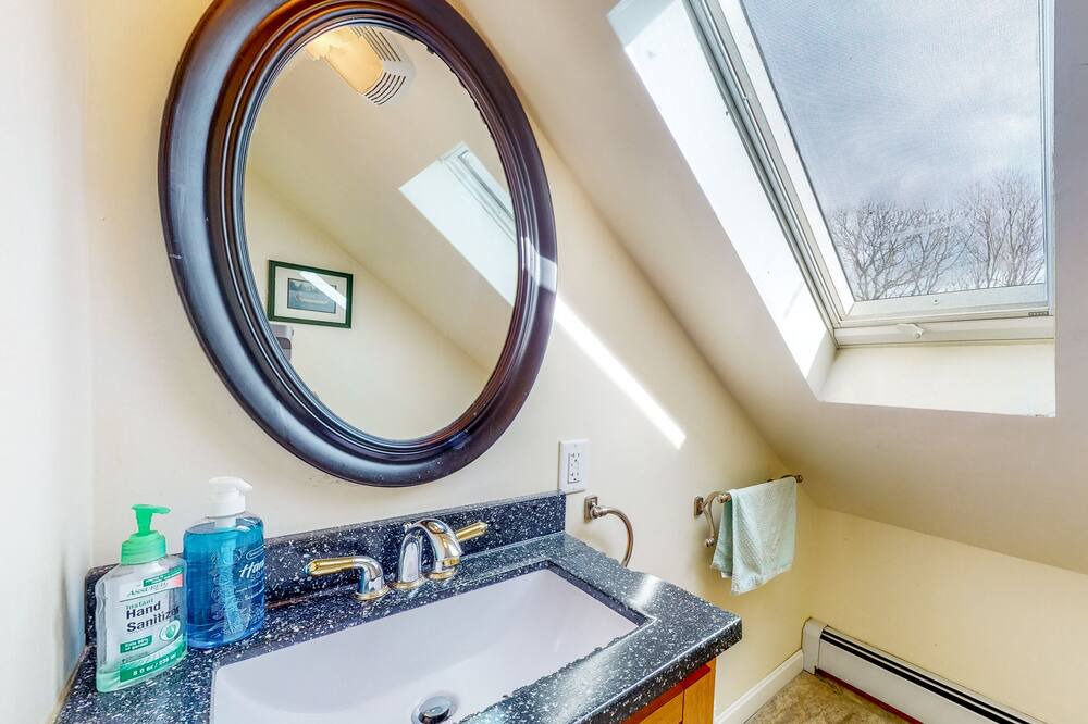 Photo of Others in Onset