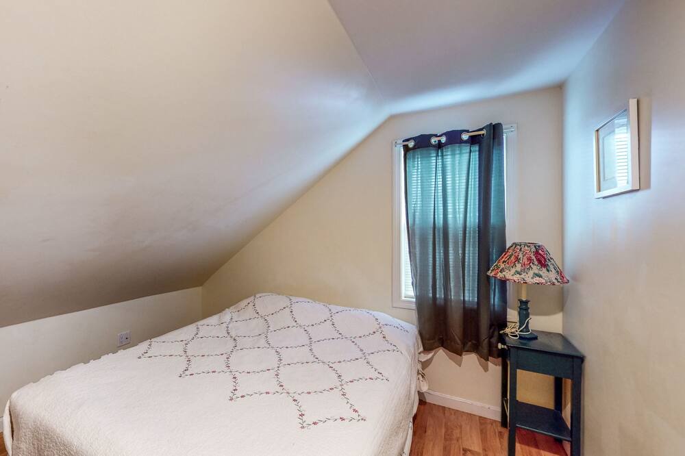 Photo of Others in Onset