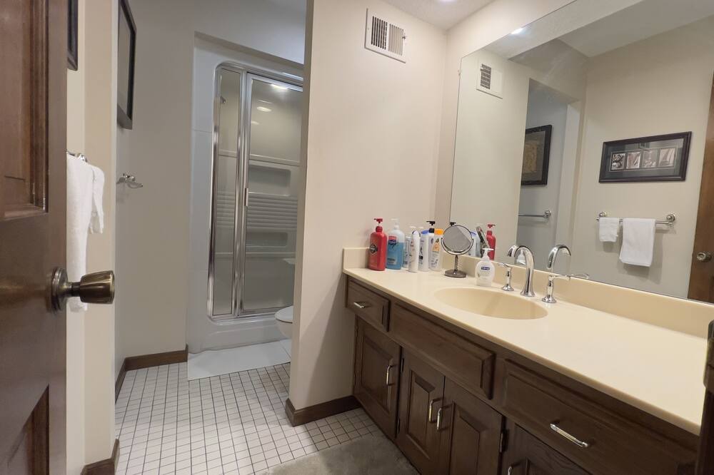 Photo of Bathroom in Overland Park
