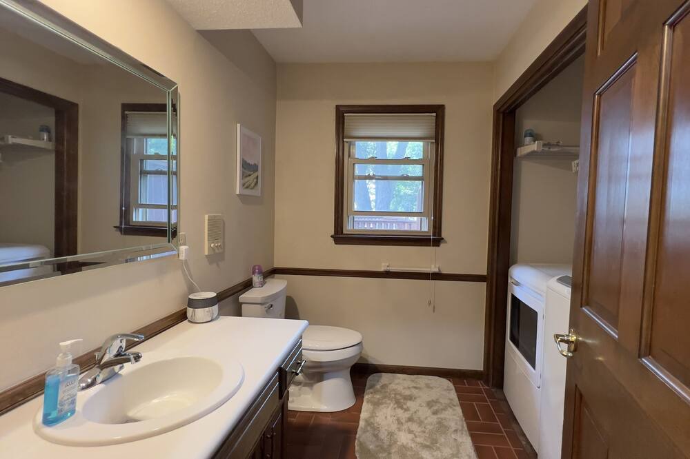 Photo of Bathroom in Overland Park