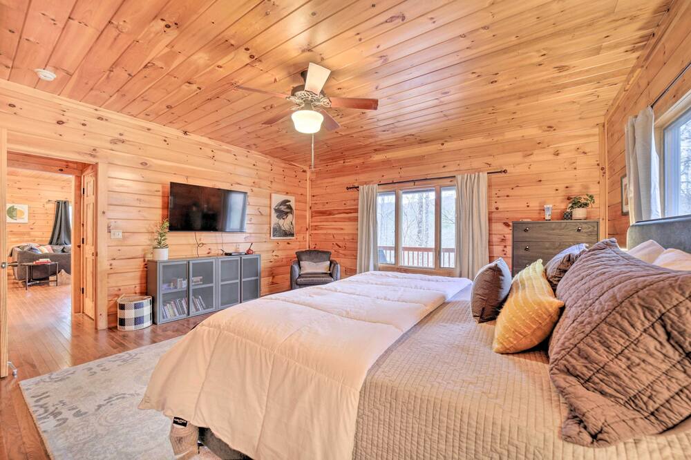 Photo of Bedroom in Cullowhee