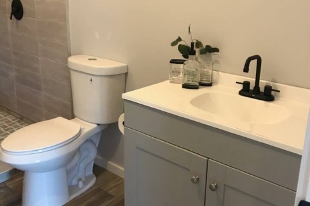 Photo of Bathroom in Aquebogue