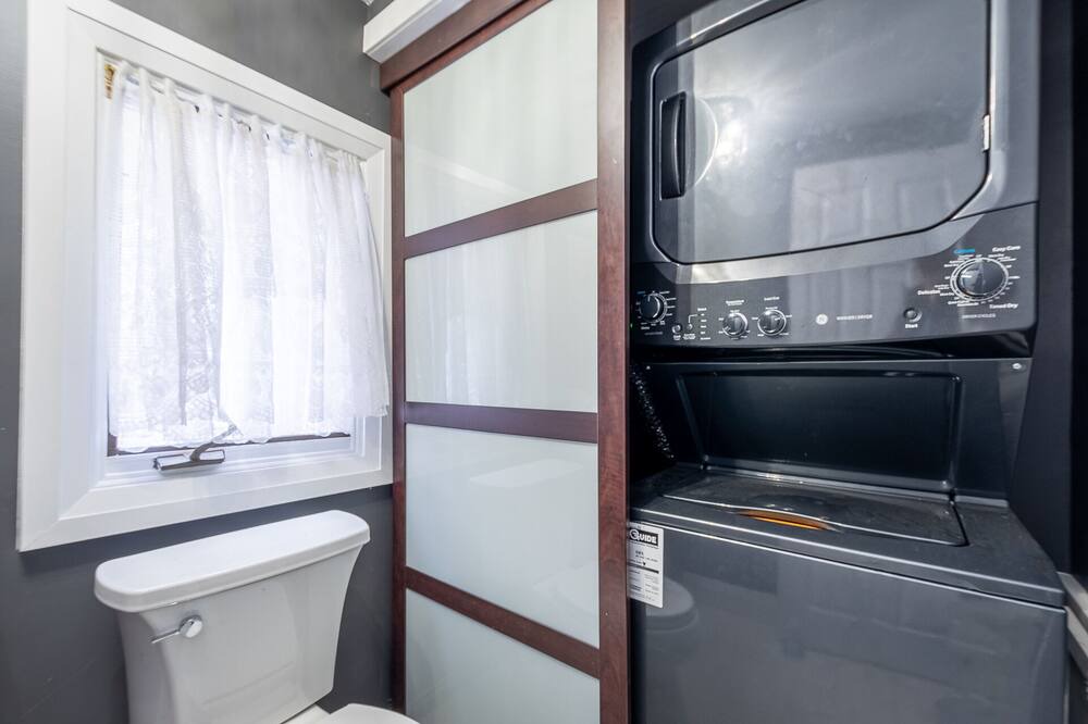 Photo of Bathroom in Adjala-Tosorontio
