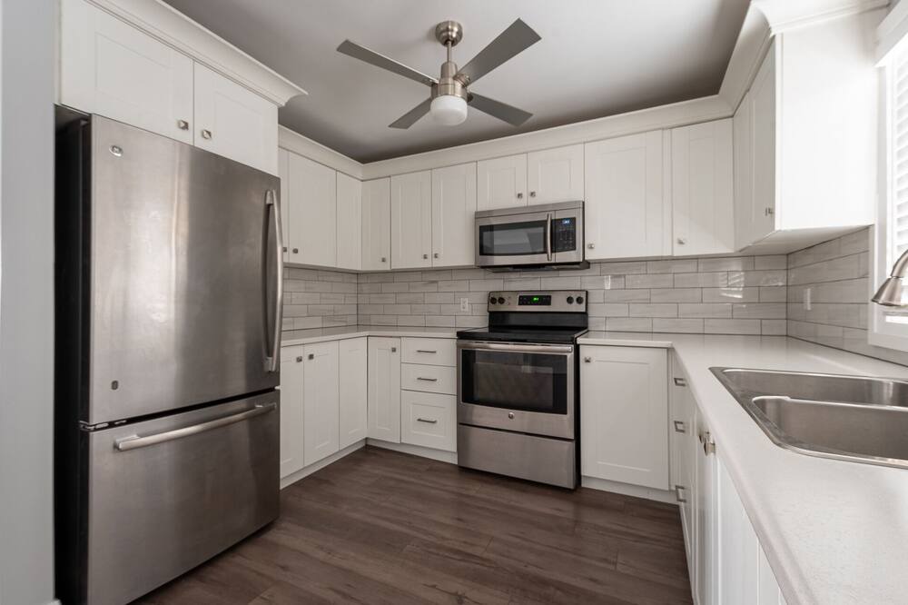 Photo of Kitchen in Adjala-Tosorontio