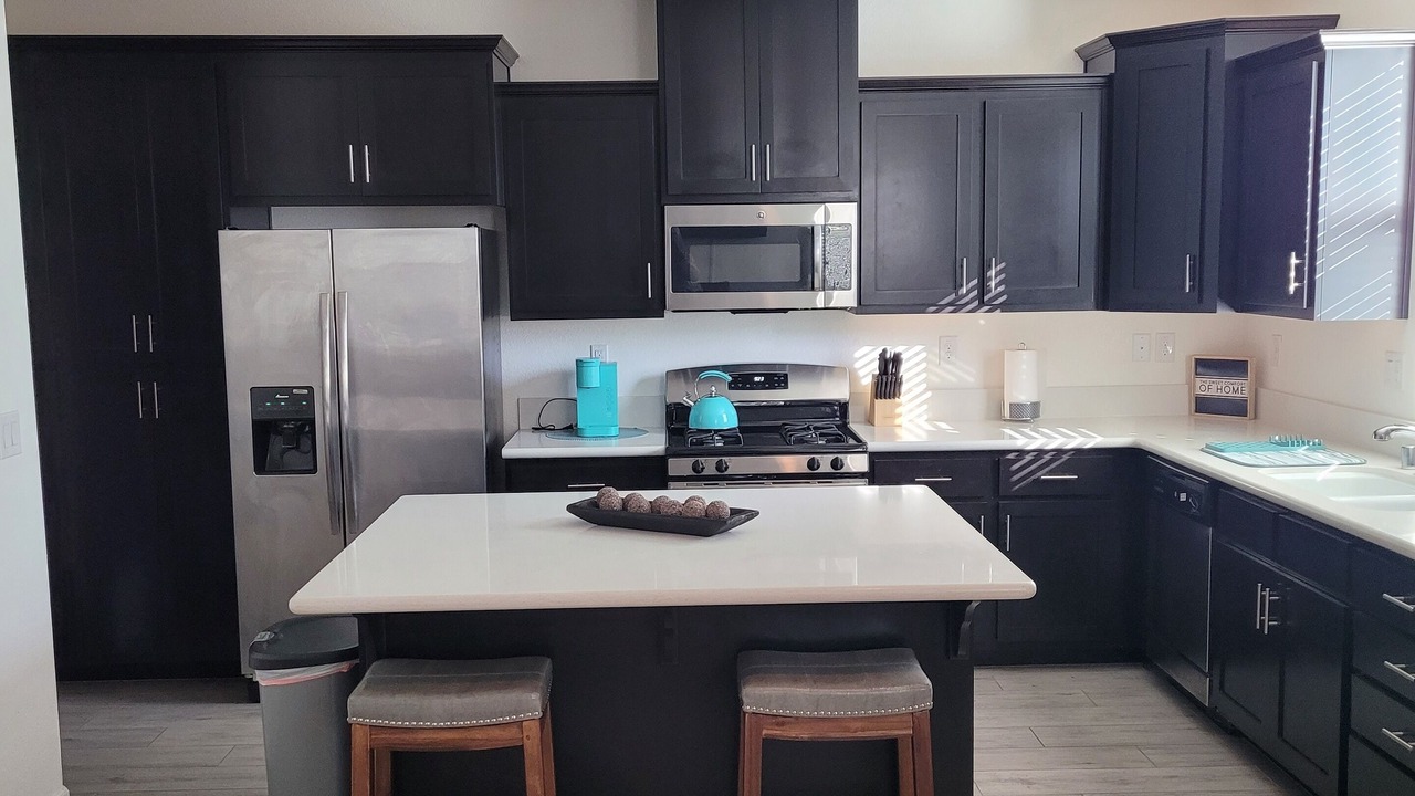 Photo of Kitchen in Southwestern Sacramento