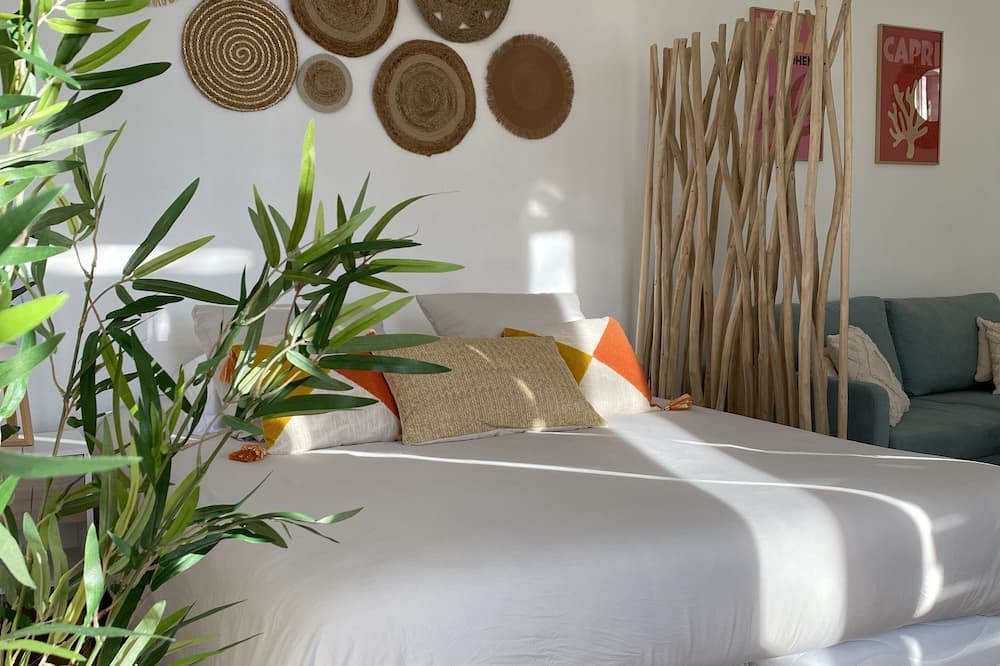 Photo of Bedroom in Henriville